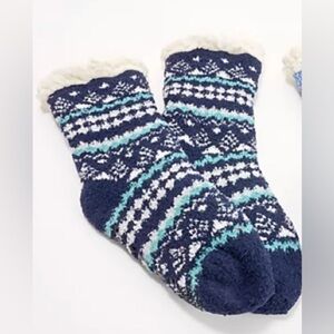 NEW - MUK LUKS Shea Butter Cabin Socks - Small/Medium (6/8)
